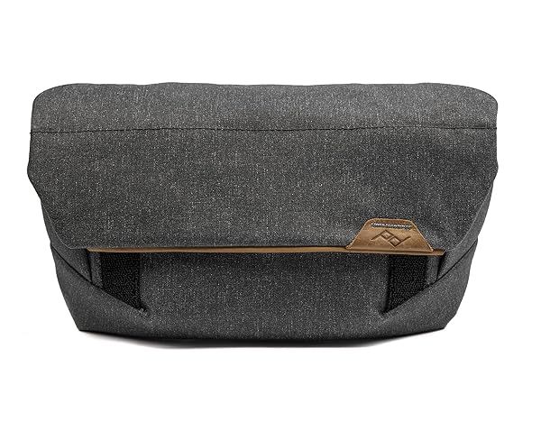 Peak Design Field Pouch Organizer in Charcoal - Versatile Storage Solution for Travel & Everyday Use