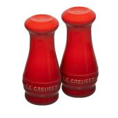 Le Creuset Red Salt and Pepper Shaker Kit 110ml - Stylish Kitchen Essential